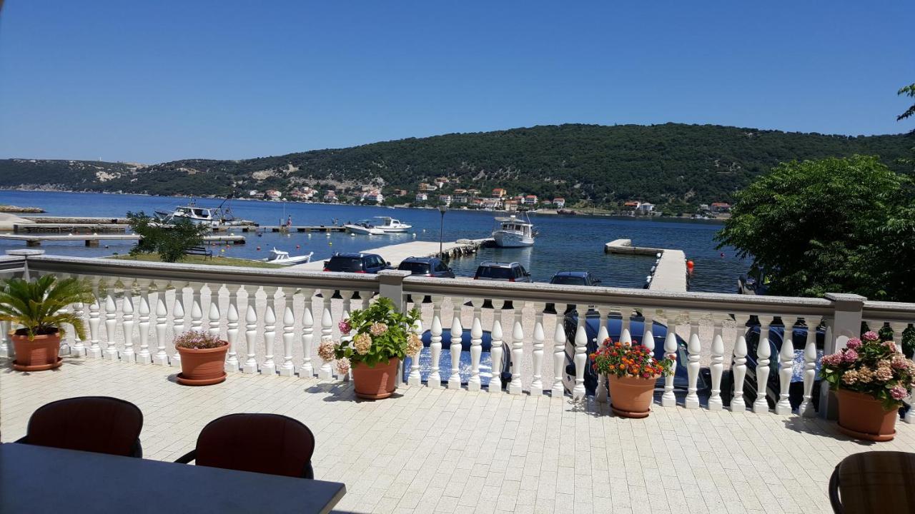 Anka Bunic Bed & Breakfast Rab Town Bagian luar foto