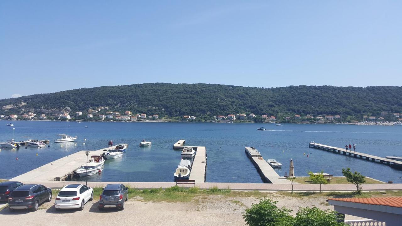 Anka Bunic Bed & Breakfast Rab Town Bagian luar foto