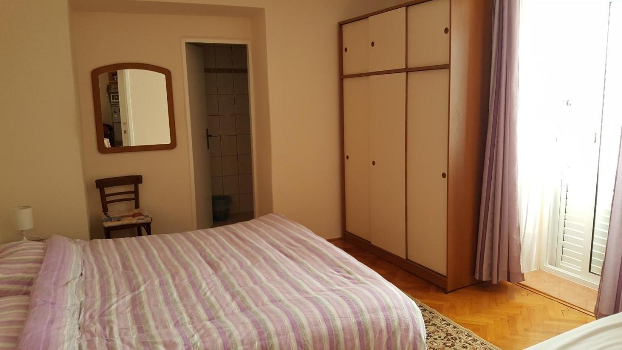 Anka Bunic Bed & Breakfast Rab Town Bagian luar foto