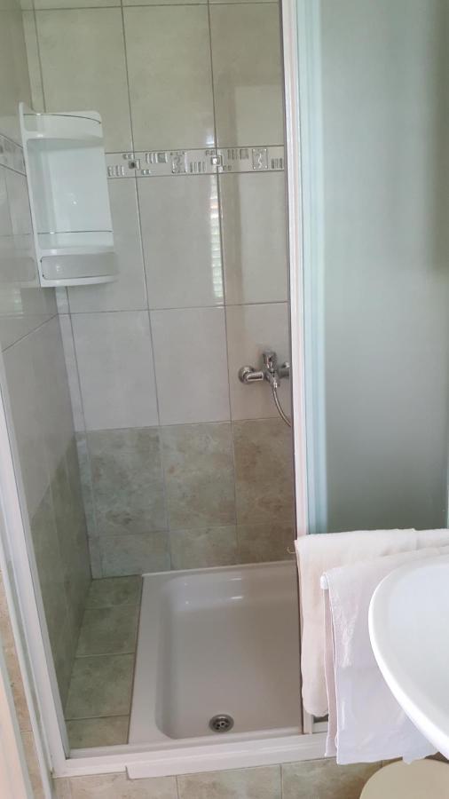 Anka Bunic Bed & Breakfast Rab Town Bagian luar foto