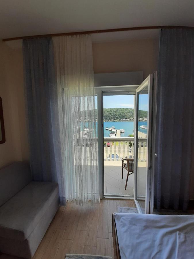 Anka Bunic Bed & Breakfast Rab Town Bagian luar foto