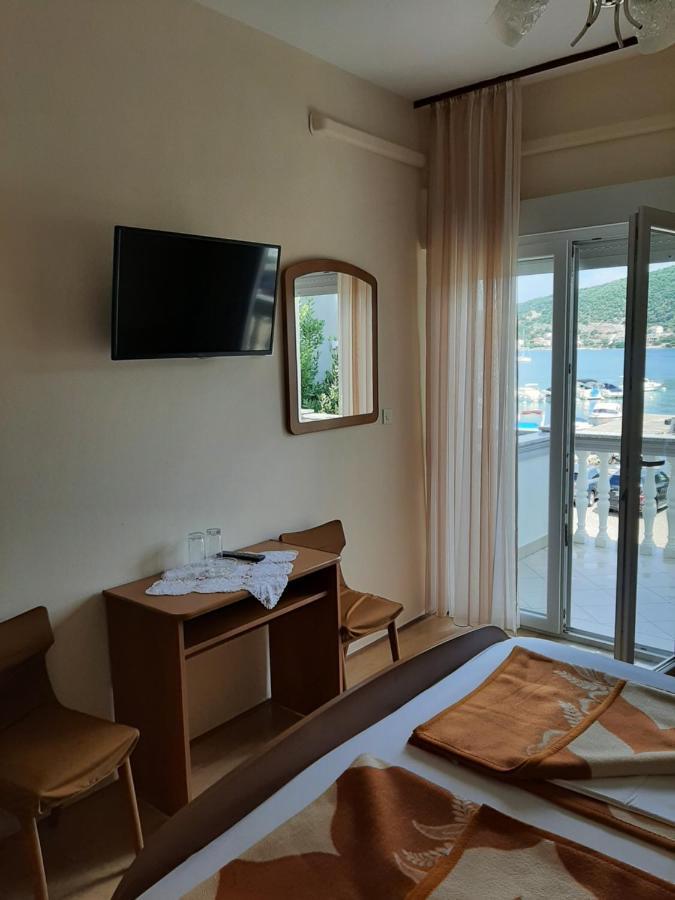 Anka Bunic Bed & Breakfast Rab Town Bagian luar foto